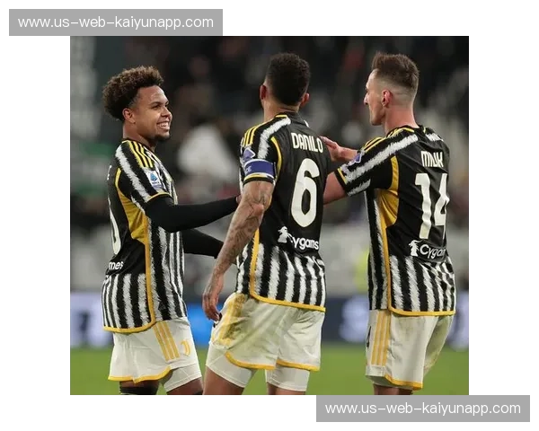 永恒之城的铁血碰撞：当红狼遇上女神，意甲最纯粹的足球博弈